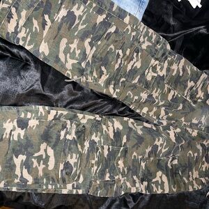 AKIRA Green and Brown Camouflage Pants